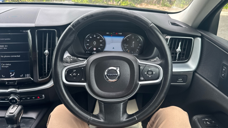 Volvo Xc60 2.0 D4 Momentum 5dr AWD Geartronic Diesel Estate